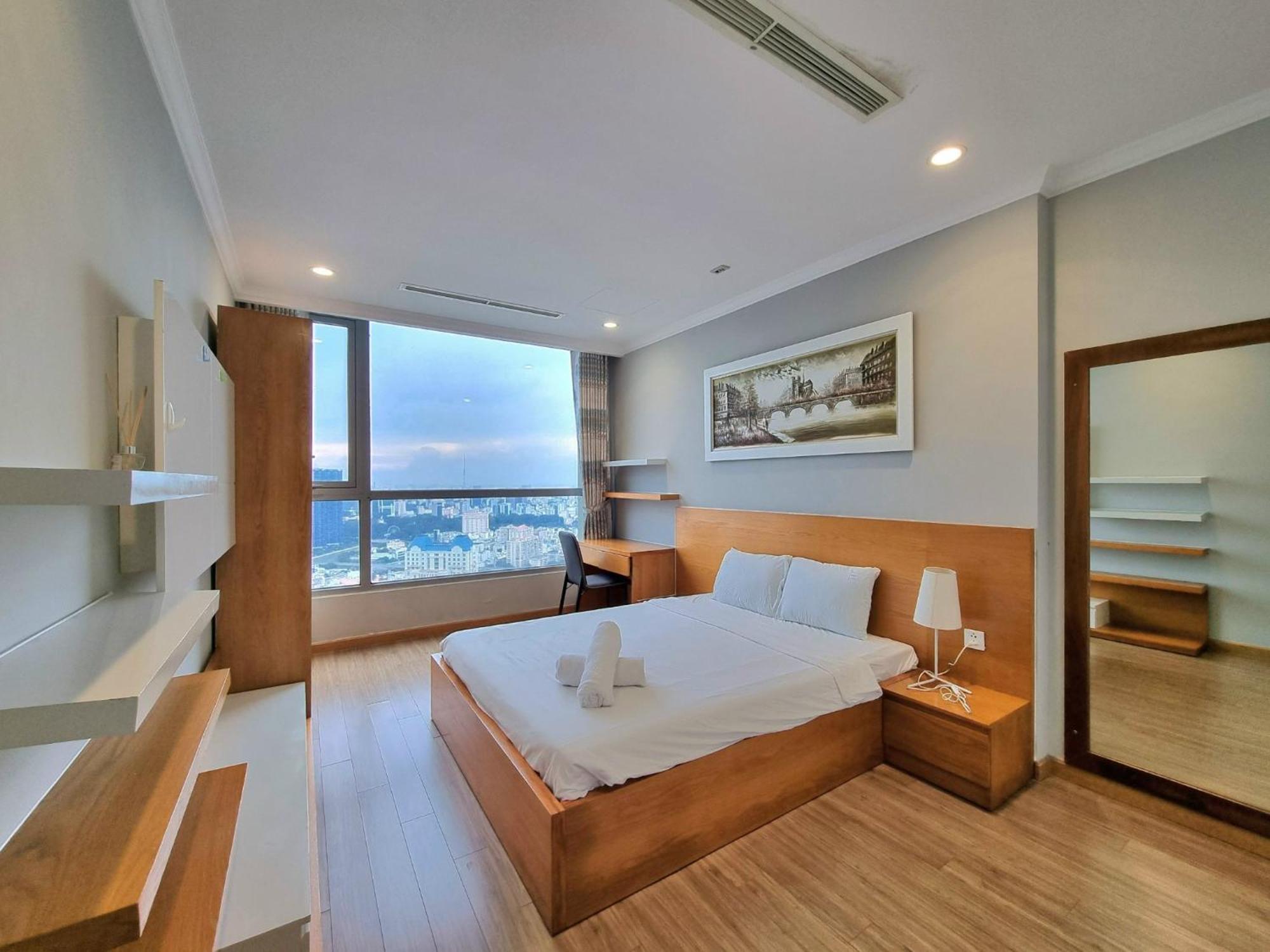 Vinhomes Landmark Luxury By Navie Hotel