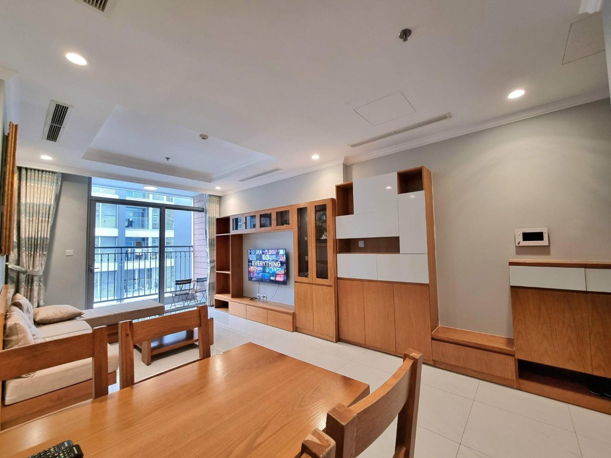 Hotel Vinhomes Landmark Luxury By Navie