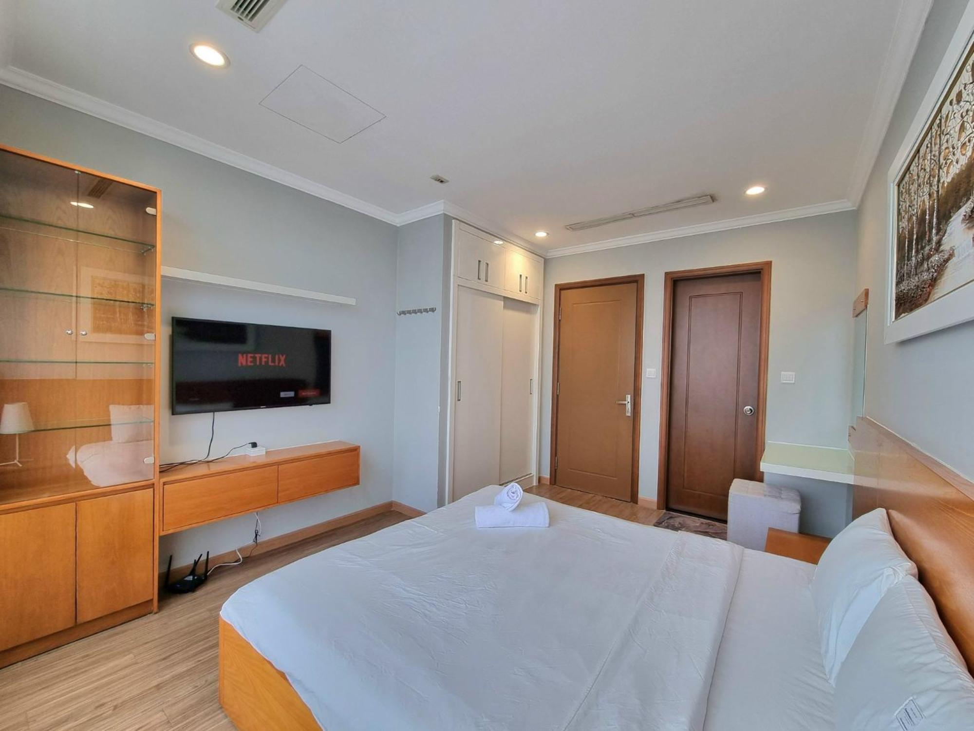 Vinhomes Landmark Luxury By Navie Hotel