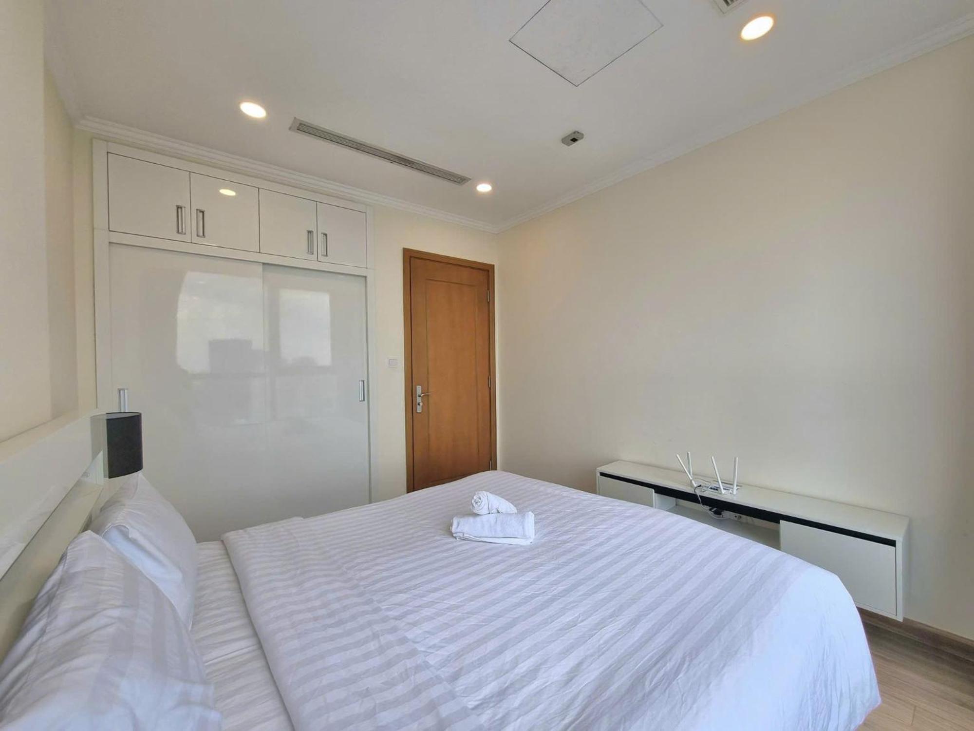 Hotel Vinhomes Landmark Luxury By Navie