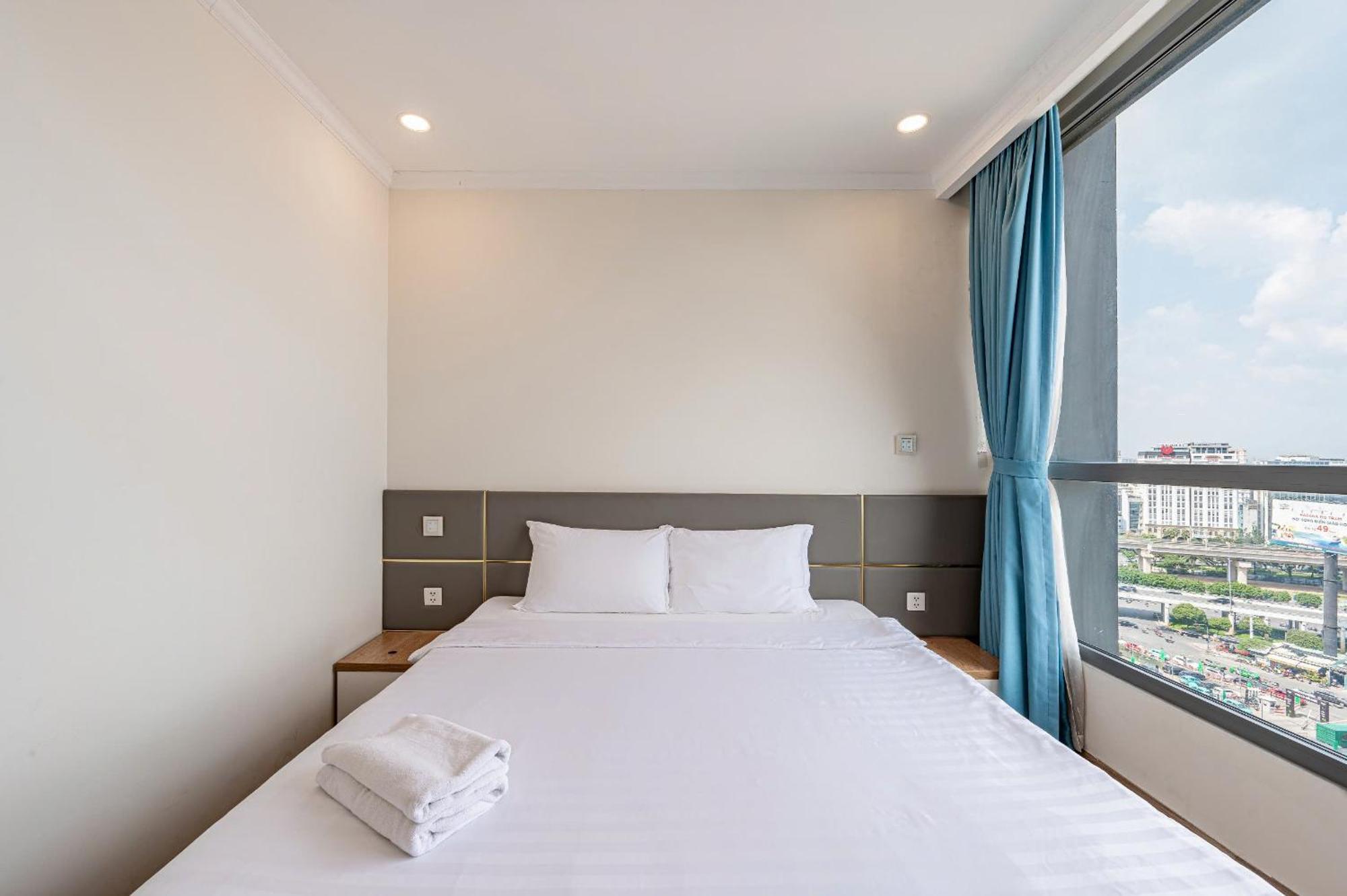 Hotel Vinhomes Landmark Luxury By Navie