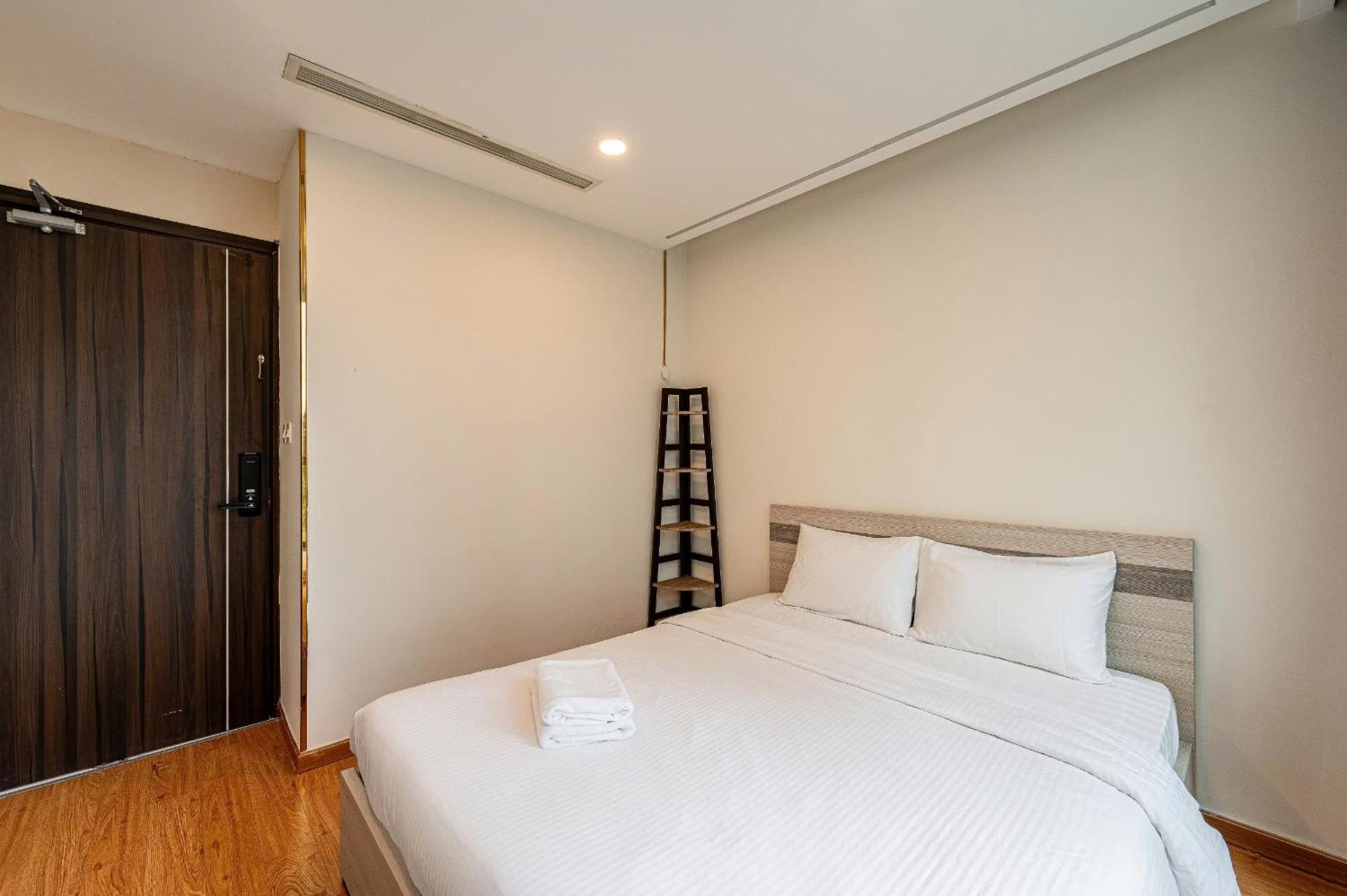 Hotel Vinhomes Landmark Luxury By Navie