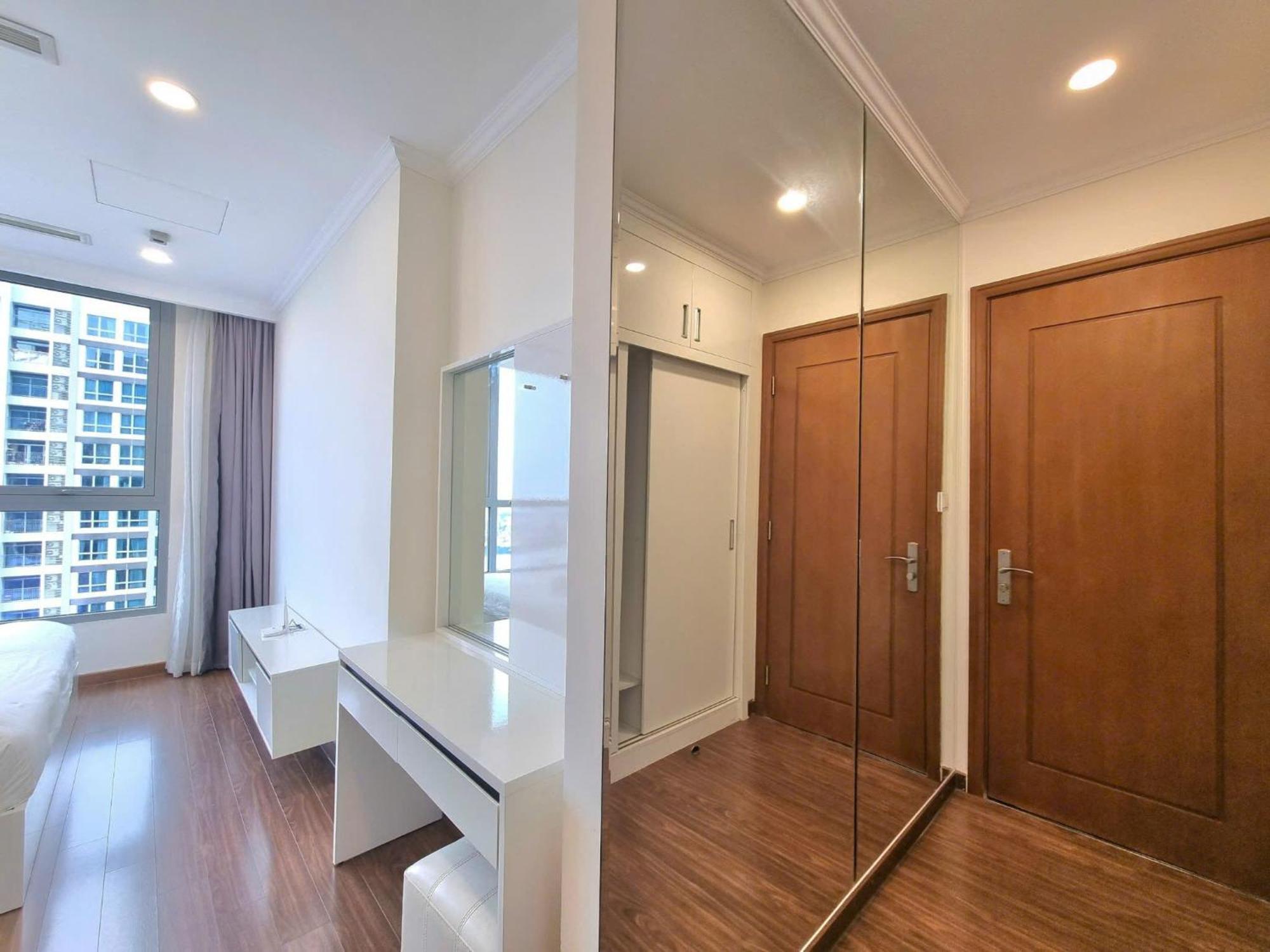 Vinhomes Landmark Luxury By Navie Hotel 5*